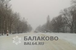 Город Балаково засыпало снегом, а коммунальные службы бездействуют