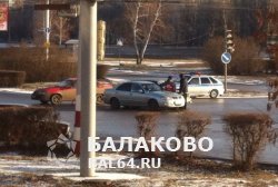 Две аварии в разных частях города произошли сейчас в Балаково